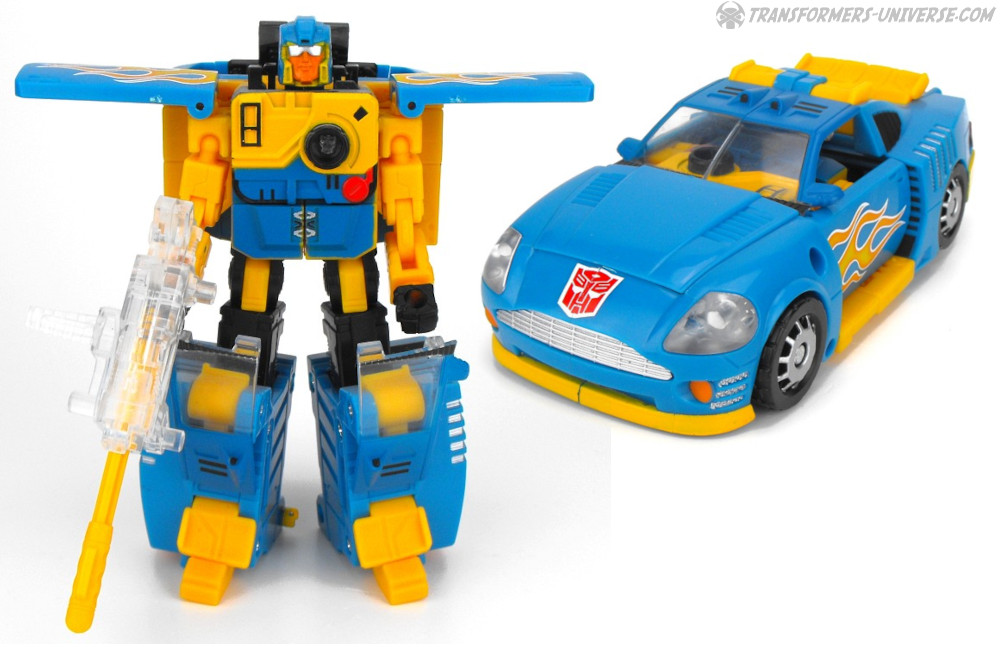 Transformers Collectors Club  Nightbeat (2008)