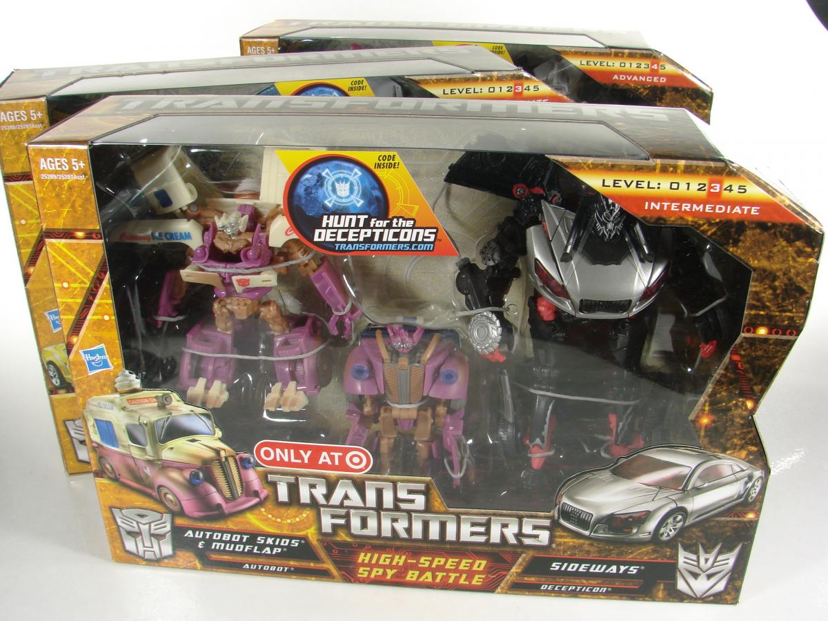 Hunt for the Decepticons  Skids & Mudflap (2010)